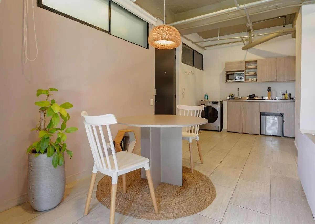 Cozy And Bright Studio Loft In Central Laureles Medellín 0*,  Kolumbia