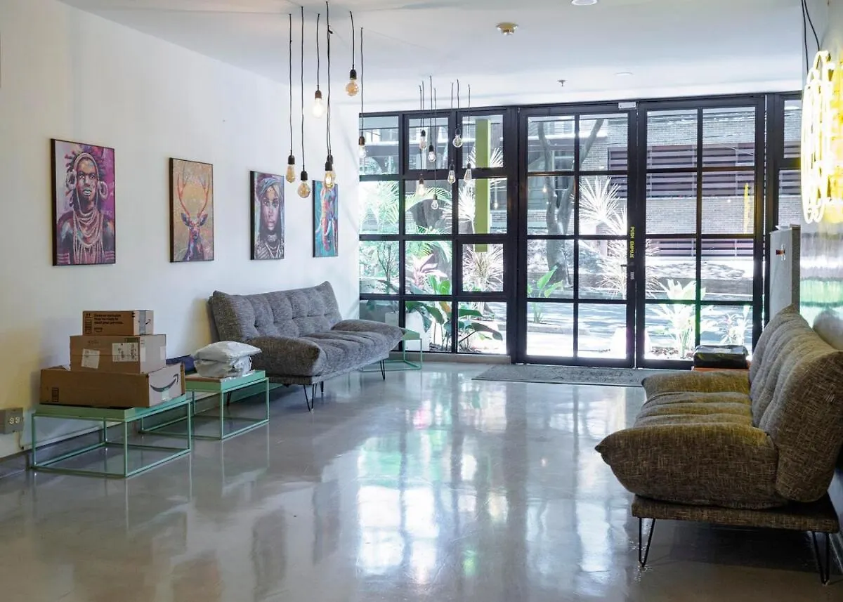 Cozy And Bright Studio Loft In Central Laureles 麦德林 公寓