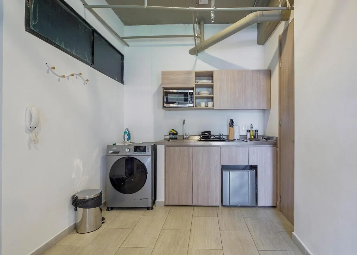 Cozy And Bright Studio Loft In Central Laureles 麦德林 0*,