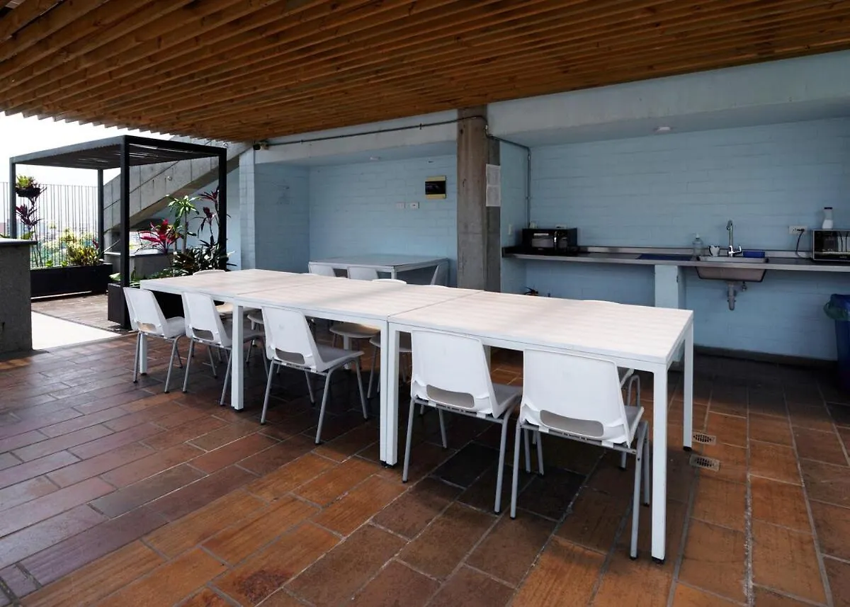 Cozy And Bright Studio Loft In Central Laureles 麦德林 0*,  哥伦比亚
